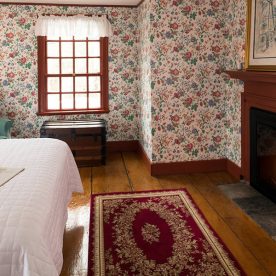 Kennebunkport, Maine bed and breakfast - Kingsbury Room fireplace